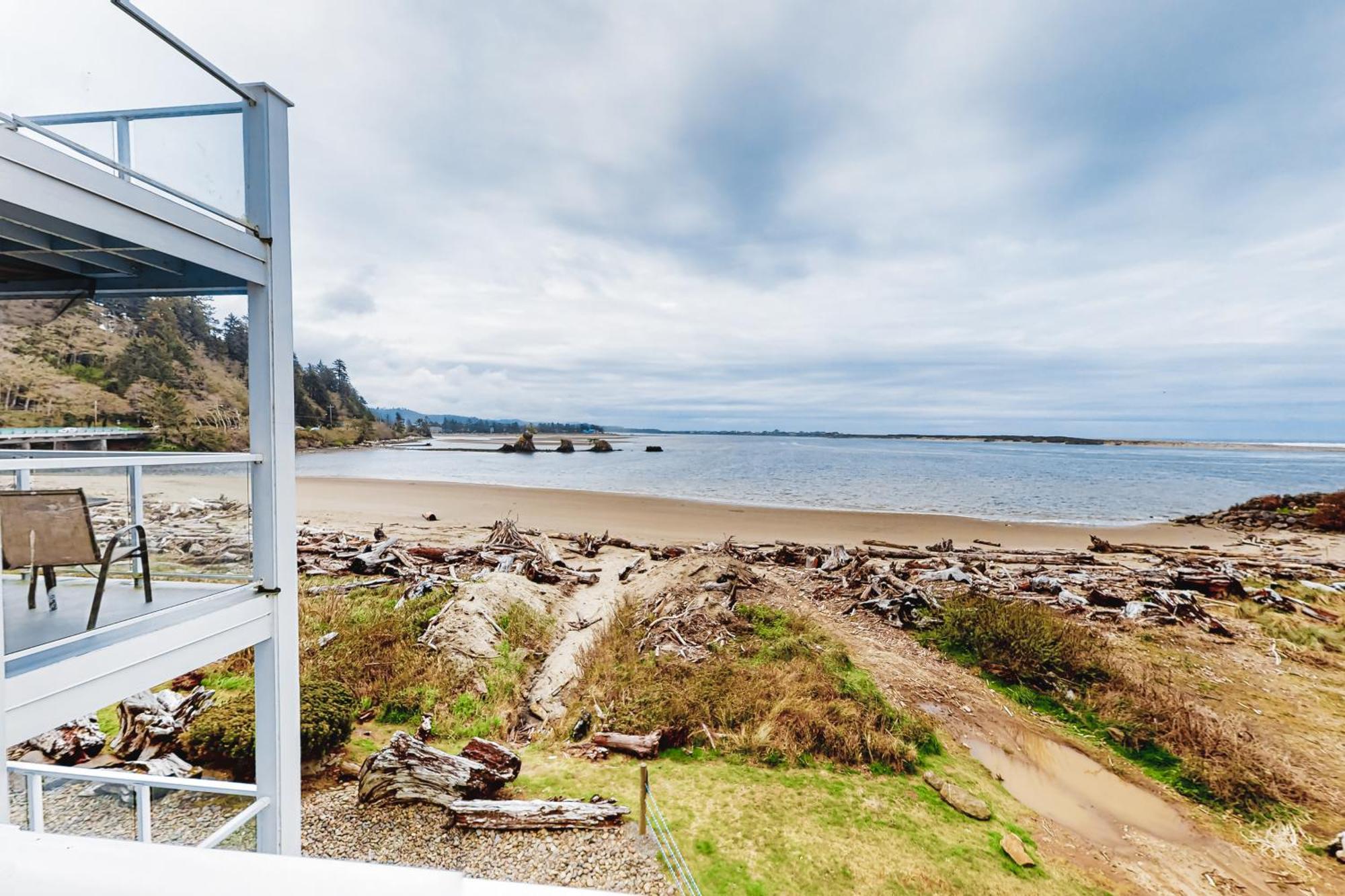 Waters Edge Apartment Salishan Beach Room photo