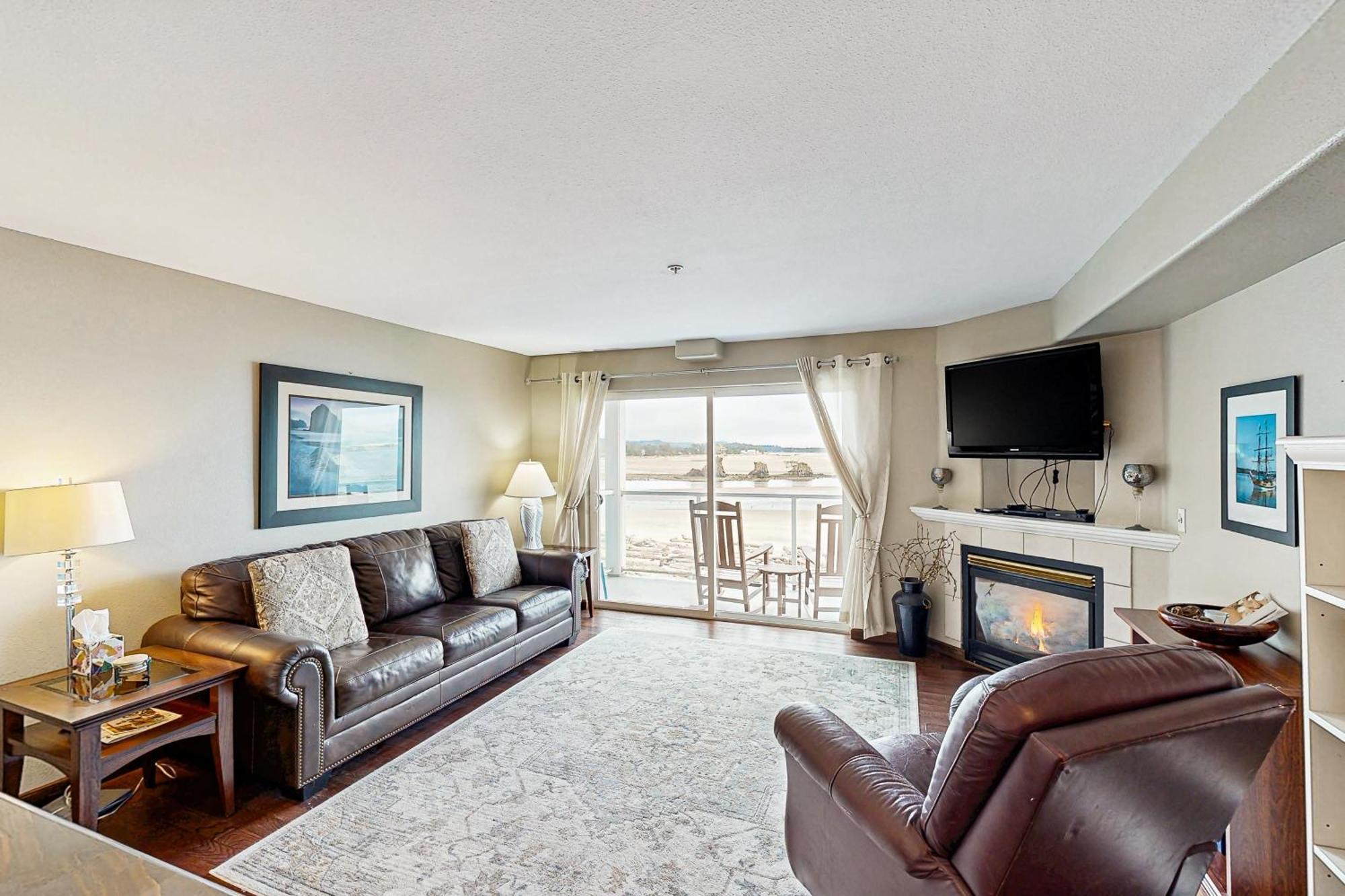 Waters Edge Apartment Salishan Beach Room photo